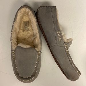 UGG Ascot Gray Leather Moccasin Slip on Lined Slipper Soft Shoes Size 8